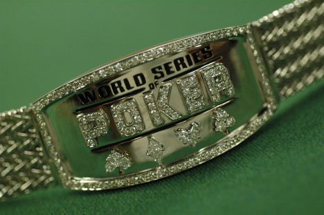 Золотой браслет WSOP 2005 года