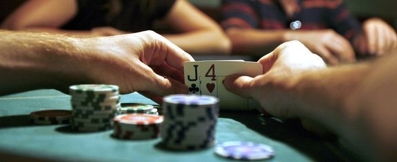 Маргинальные руки в покере